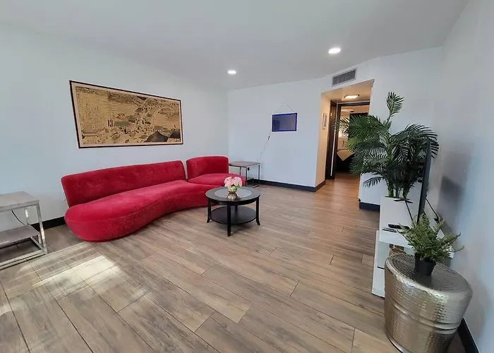*msg For 5%off*2bed1bath Queenbeds Northphx *